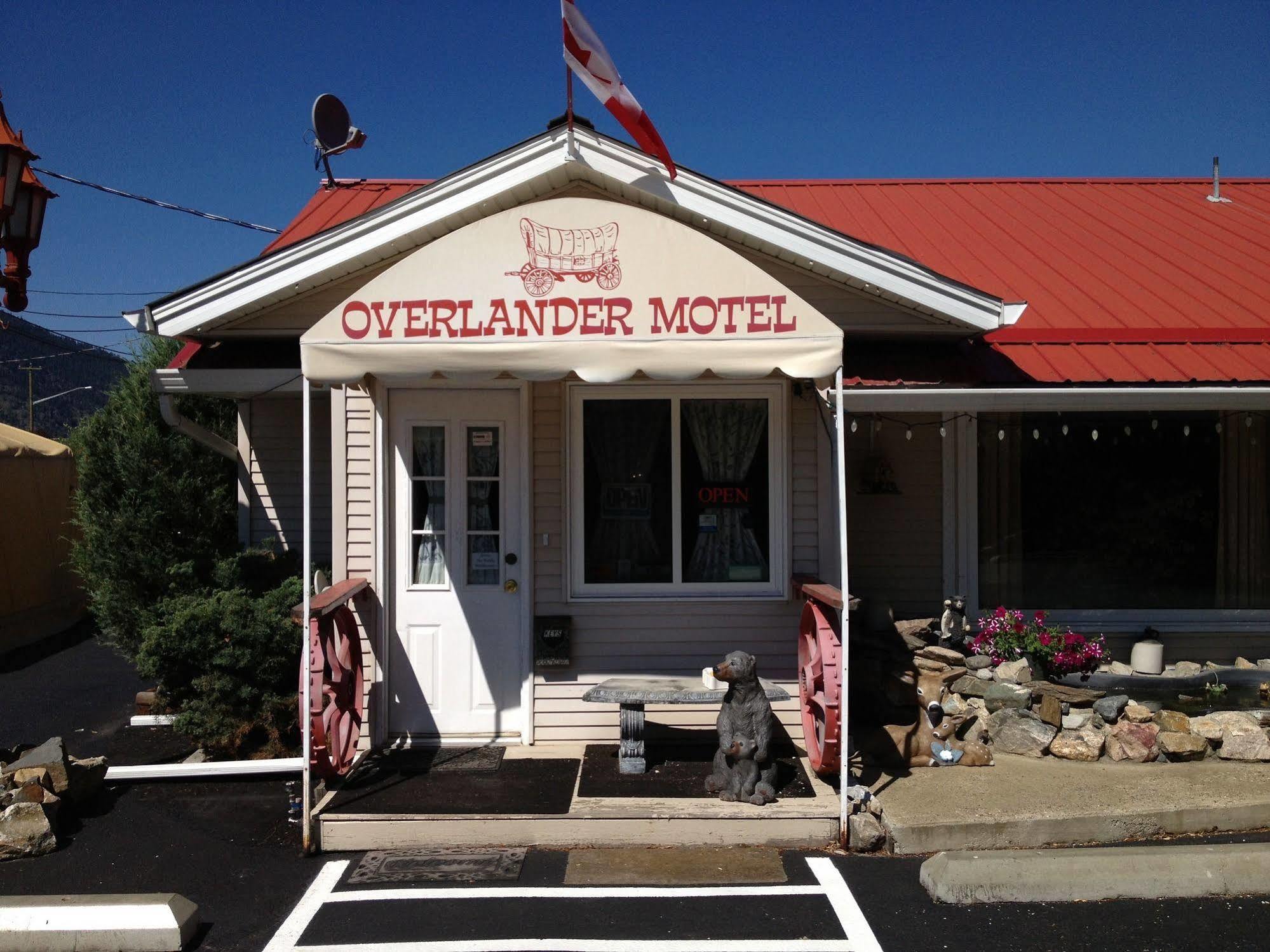 Overlander Motel Chase Exterior photo